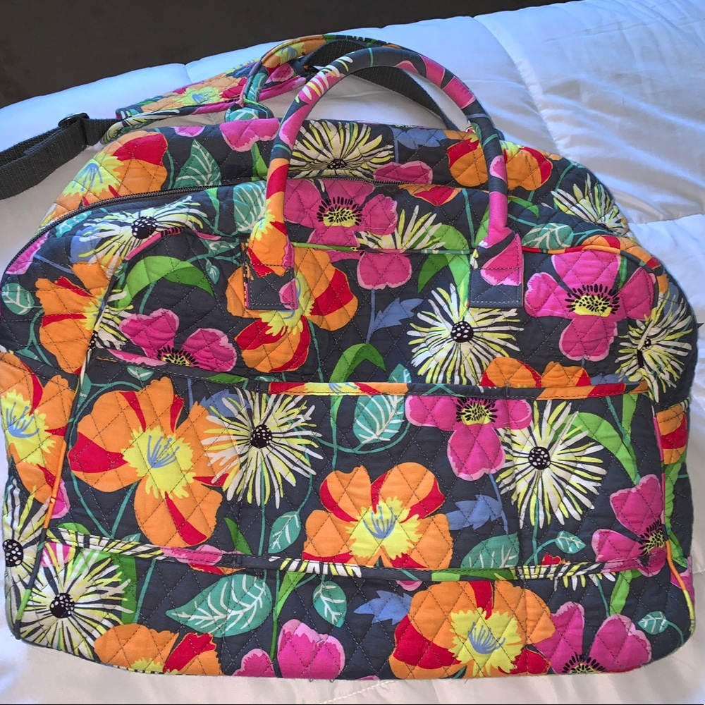 Vera Bradley travel bag